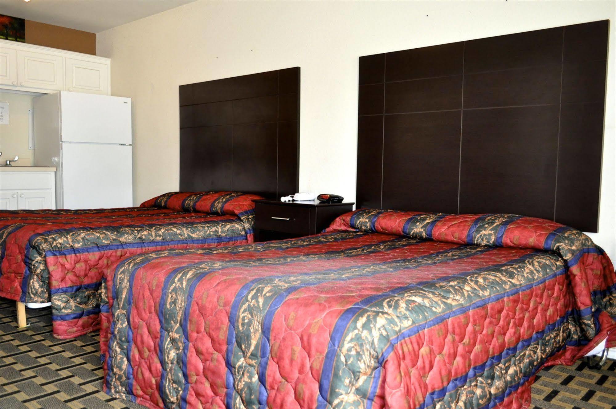 Andrews Motor Inn Bagian luar foto