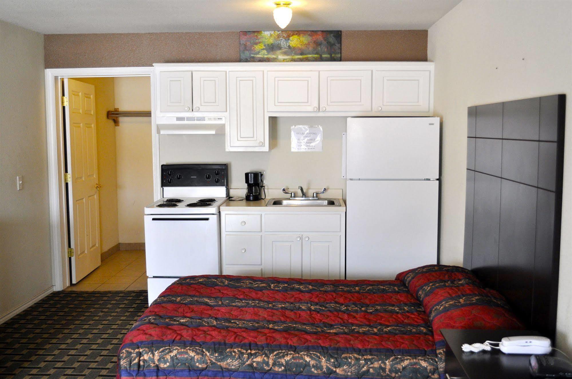 Andrews Motor Inn Bagian luar foto